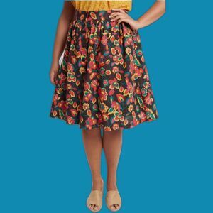 Button Front Full Skirt ModCloth 70s Floral Print Size XS like new
